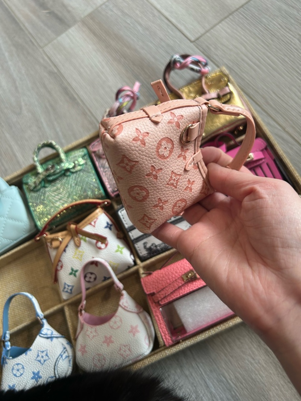 Mini Handbag Collection - clearance - Picture 4 of 6